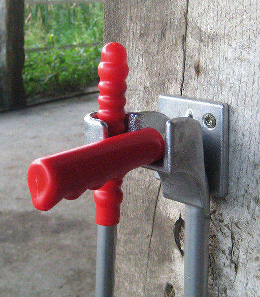 Holder For Stable Butler
