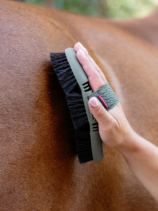 LeMieux Flexi Horse Hair Brush Lilac