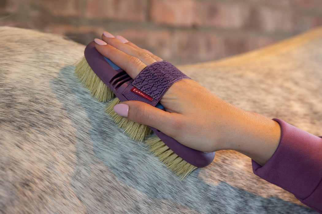 LeMieux Flexi Scrubbing Brush Powder Blue