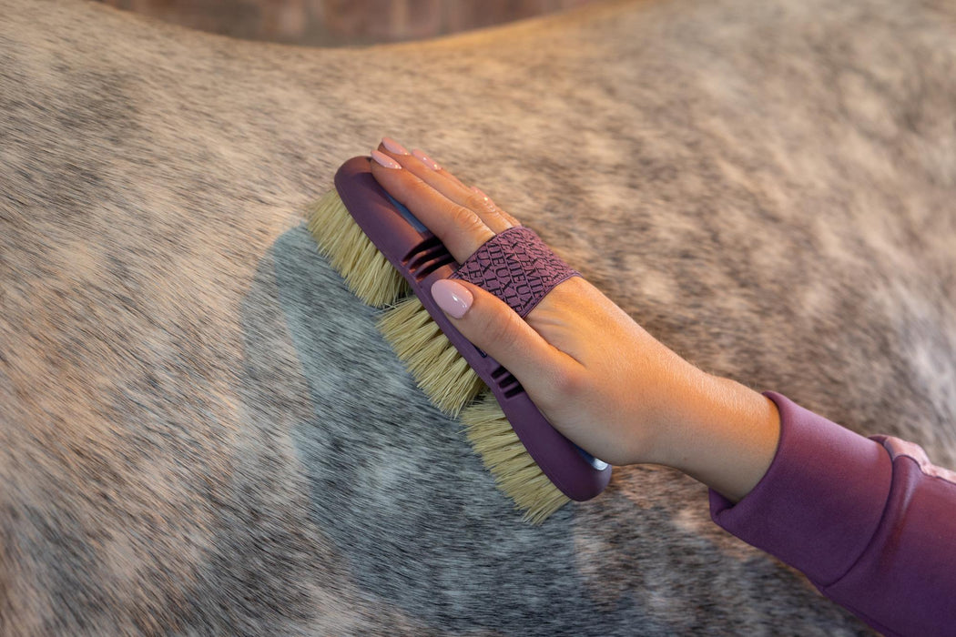 LeMieux Flexi Scrubbing Brush Powder Blue