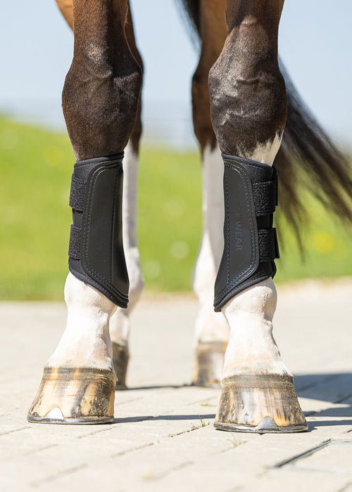 New Woof Double-Lock Brushing Boots Black