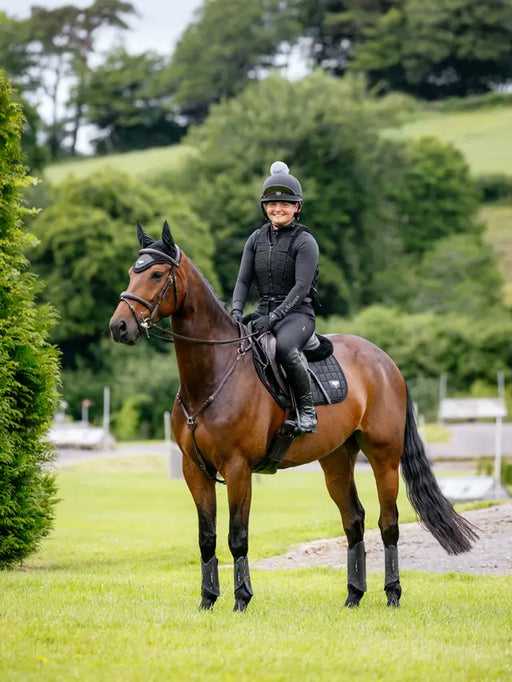 LeMieux Loire Classic Close Contact Square Black