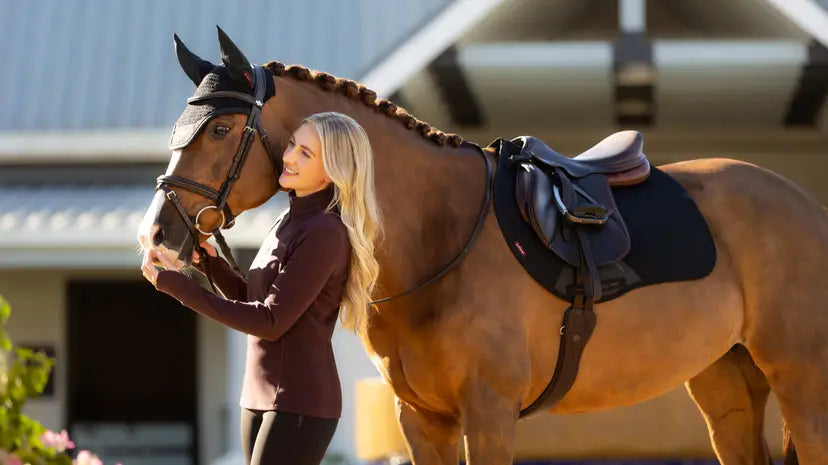 LeMieux Finesse Essence EuroJump Square Black